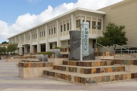 Canada College - USA Programs & Courses